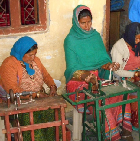 The Mandikini Women Weavers learn to spin fine yarn on traditional bageshwari charkha