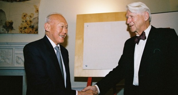 Lee Kuan Yew, former Prime Minister of Singapore, with Asia House Founding Chairman Sir Peter Wakefield, at the opening of Asia House on New Cavendish Street, October 2005