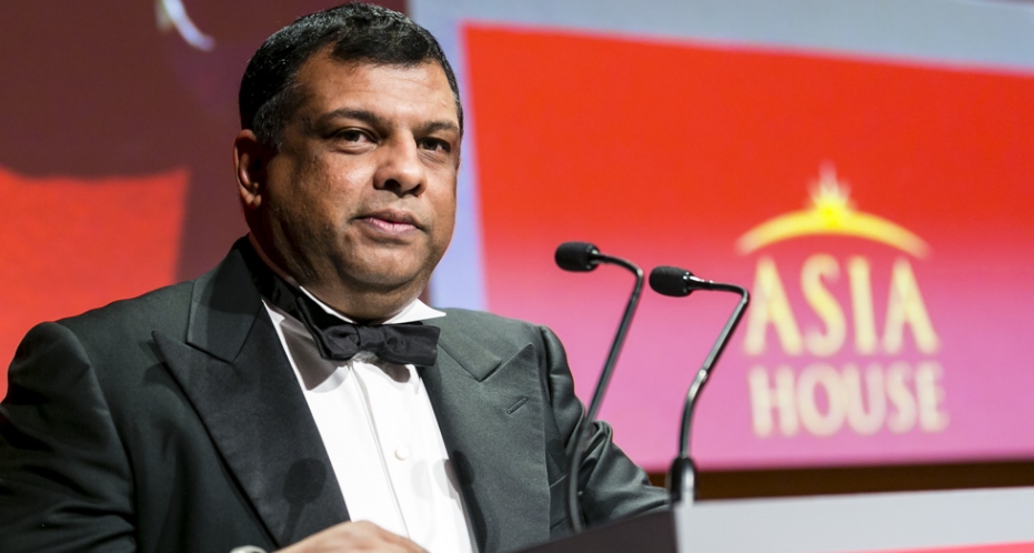 AirAsia Group CEO Tony Fernandes paid a fun tribute to his close friend Nazir Razak at the Asian Business Leaders Award Dinner. Photo by Miles Willis